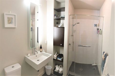 Photo of property in Montreaux Apartments, 5d/164 The Terrace, Wellington Central, Wellington, 6011