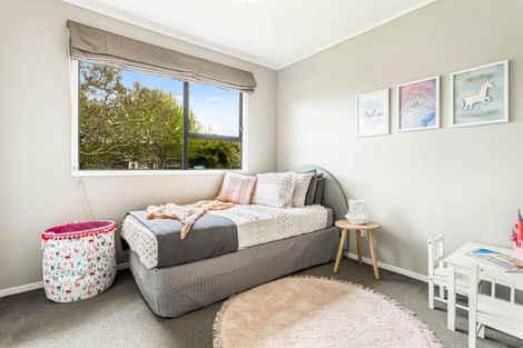 Photo of property in 66 Lynn Road, Bayview, Auckland, 0629