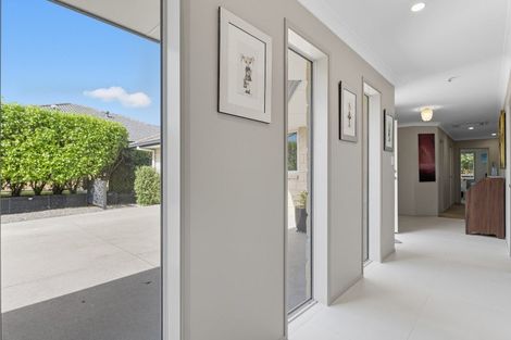 Photo of property in 11 Haden Place, Omokoroa, 3114