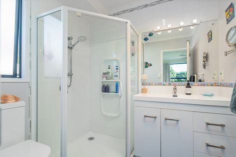 Photo of property in 15 Martin Place, Cooks Beach, Whitianga, 3591