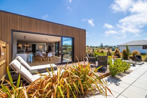 Photo of property in 8 Hari Way, Mapua, 7005