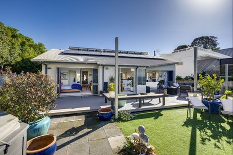 Photo of property in 130a Priestley Terrace, Bluff Hill, Napier, 4110