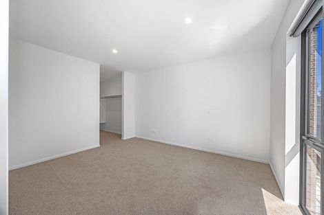 Photo of property in 5/90 Holly Road, St Albans, Christchurch, 8014