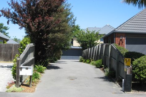 Photo of property in 32a Berkshire Drive, Avonhead, Christchurch, 8042