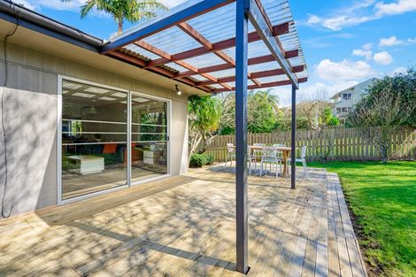 Photo of property in 2/21 Birman Close, Half Moon Bay, Auckland, 2012