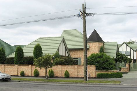 Photo of property in 132 Withells Road, Avonhead, Christchurch, 8042