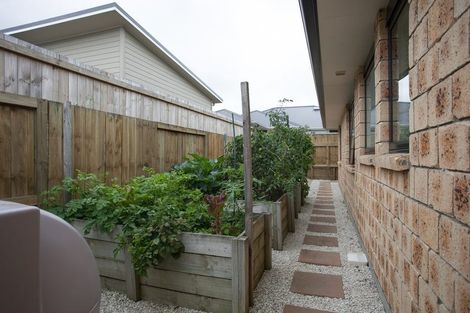 Photo of property in 4 Vosper Close, Leamington, Cambridge, 3432