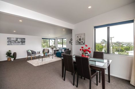 Photo of property in 106b Glanmire Road, Newlands, Wellington, 6037