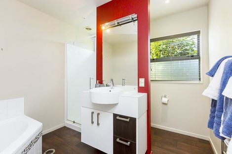 Photo of property in 6 Frankie Stevens Place, Riverstone Terraces, Upper Hutt, 5018
