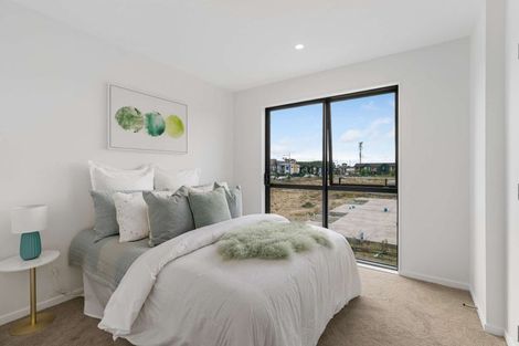 Photo of property in 3 Whawhaki Lane, Kumeu, 0810