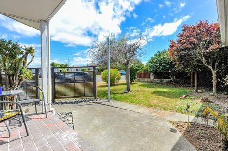 Photo of property in 27 Tucker Lane, Clive, 4102