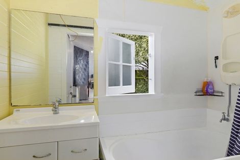 Photo of property in 71 Wilford Street, Wallaceville, Upper Hutt, 5018