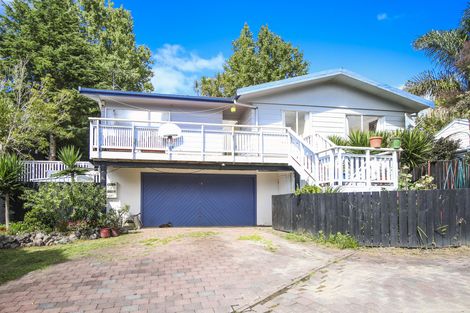 Photo of property in 11 Alidade Place, Massey, Auckland, 0614