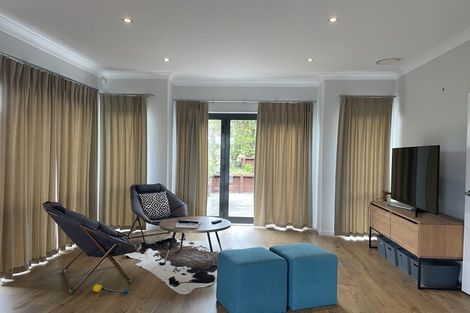 Photo of property in 70 Kittiwake Drive, Schnapper Rock, Auckland, 0632