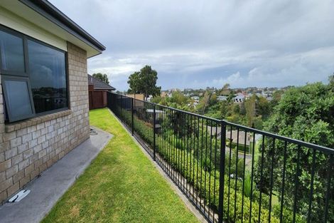 Photo of property in 12 Lemont Place, Westown, New Plymouth, 4310