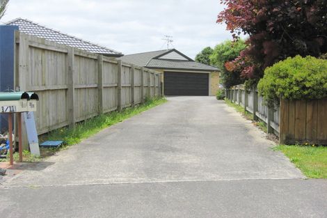 Photo of property in 11 Landon Place, Pukekohe, 2120