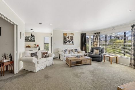 Photo of property in 6 Voyager Way, Whitby, Porirua, 5024