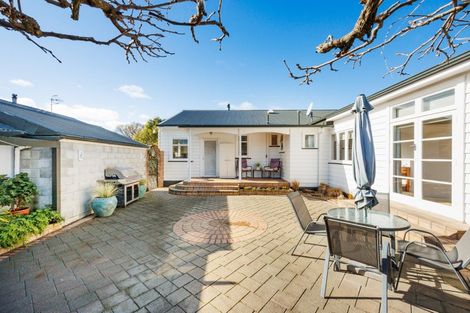 Photo of property in 21 Karina Terrace, Roslyn, Palmerston North, 4414