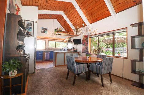 Photo of property in 6 Arthur Road, Ngarimu Bay, Thames, 3575