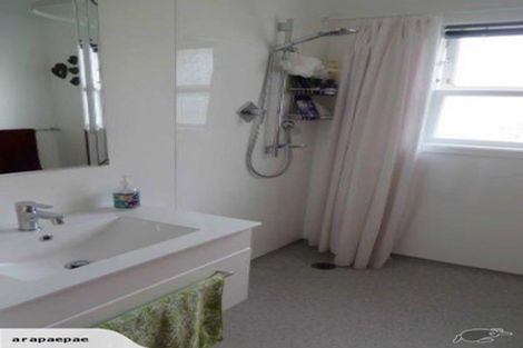 Photo of property in 55 Karaka Crescent, Levin, 5510