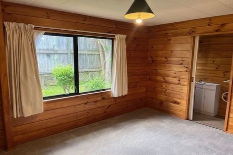 Photo of property in 1/48 Blakeborough Drive, Forrest Hill, Auckland, 0620