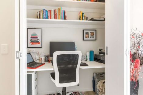 Photo of property in 14 Toi Place, Papamoa, 3118