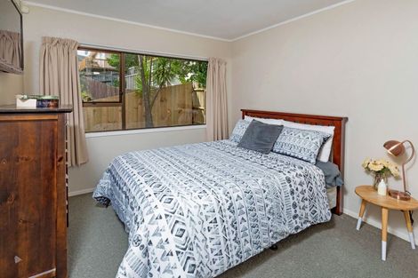 Photo of property in 2/47 Flaxdale Street, Birkdale, Auckland, 0626