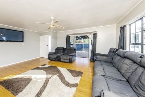 Photo of property in 7 Anglers Way, Wattle Downs, Auckland, 2102