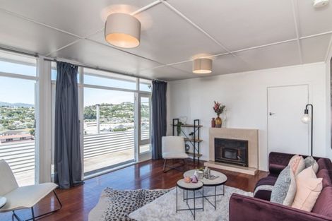 Photo of property in 79 Miramar North Road, Miramar, Wellington, 6022