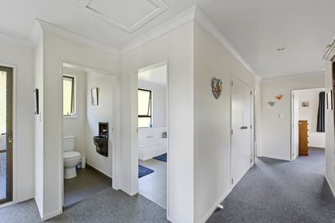 Photo of property in 4 Frimley Terrace, Waikanae Beach, Waikanae, 5036