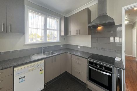 Photo of property in 83 Rangiora Avenue, Roslyn, Palmerston North, 4414