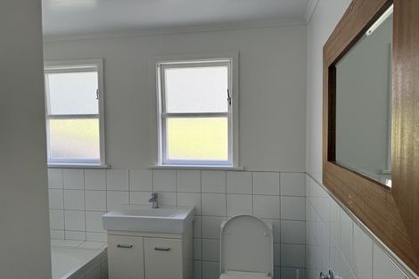 Photo of property in 50 Townsend Road, Miramar, Wellington, 6022