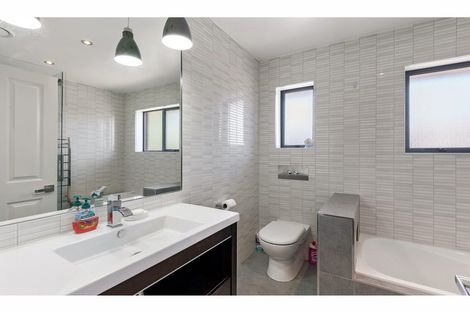 Photo of property in 44 Emlyn Place, Avondale, Christchurch, 8061