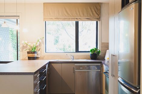 Photo of property in 1a Maple Court, Arthurs Point, Queenstown, 9371