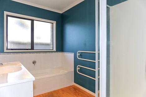 Photo of property in 24 Sarah Place, Papamoa Beach, Papamoa, 3118