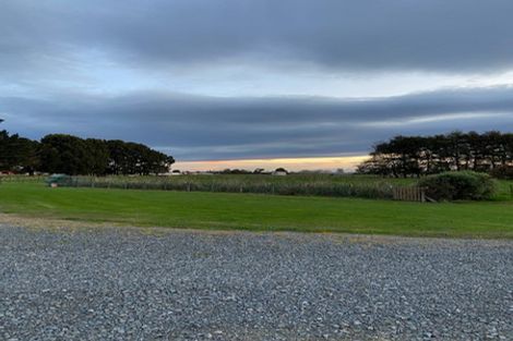 Photo of property in 35 Sears Road, Meeanee, Napier, 4183