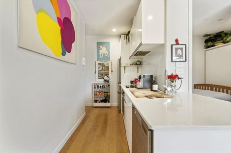 Photo of property in Frank Sargeson Apts, 2/74g Anzac Street, Takapuna, Auckland, 0622