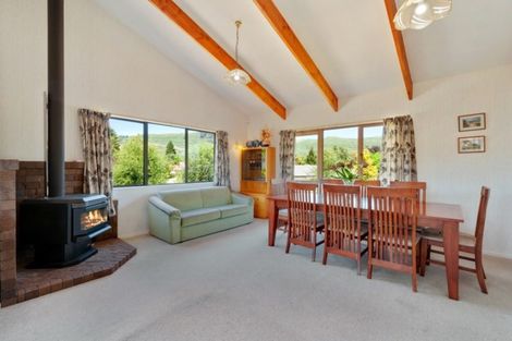 Photo of property in 7 Gibbs Place, Kinloch, Taupo, 3377