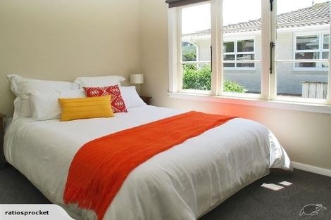 Photo of property in 4 South Street, Tawa, Wellington, 5028