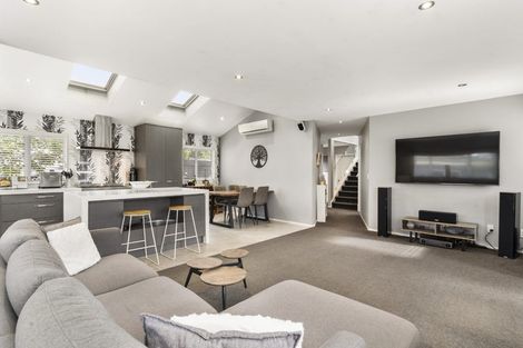 Photo of property in 19 Patons Road, Howick, Auckland, 2014