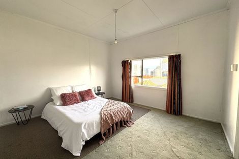 Photo of property in 21 Elderlee Street, Milton, 9220