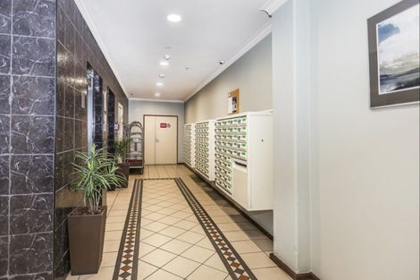 Photo of property in Atrium Towers, 8e/154 The Terrace, Wellington Central, Wellington, 6011