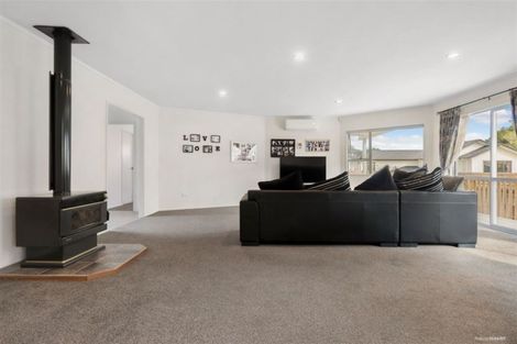 Photo of property in 7 Uruhau Close, Torbay, Auckland, 0630