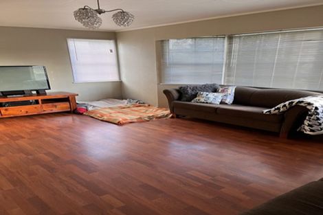 Photo of property in 5 Newland Grove, Henderson, Auckland, 0610