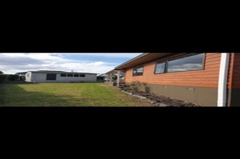 Photo of property in 2/62 Weymouth Road, Manurewa, Auckland, 2102