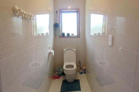 Photo of property in 3/165a Colwill Road, Massey, Auckland, 0614