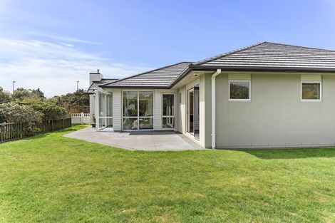 Photo of property in 11 Portland Drive, Mangorei, New Plymouth, 4312