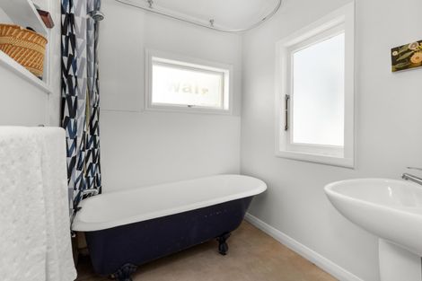 Photo of property in 26 Rose Street, Raglan, 3225