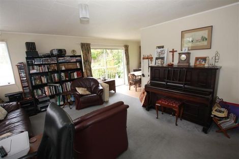 Photo of property in 19 Glenfinn Place, Massey, Auckland, 0614
