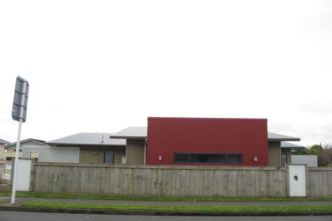 Photo of property in 180 Rata Street, Inglewood, 4330